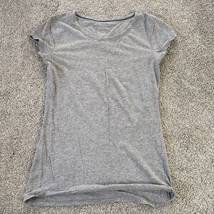 Xhilaration Heather Gray Short Sleeve Tee